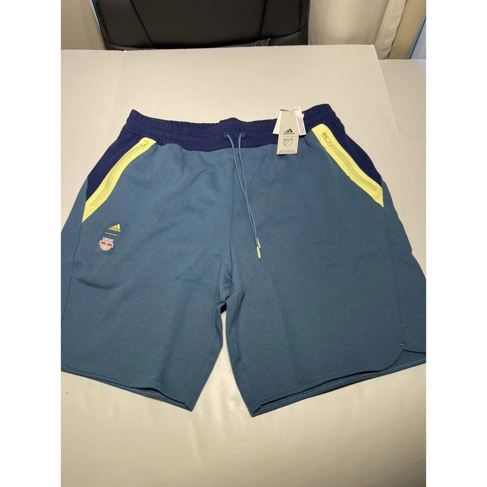 Adidas Men's New York Red Bulls Player Travel Soccer Shorts Blue Size XL New